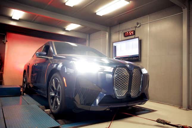 Image for article titled Battery Startup Promises to Give a BMW iX 600 Miles of Range