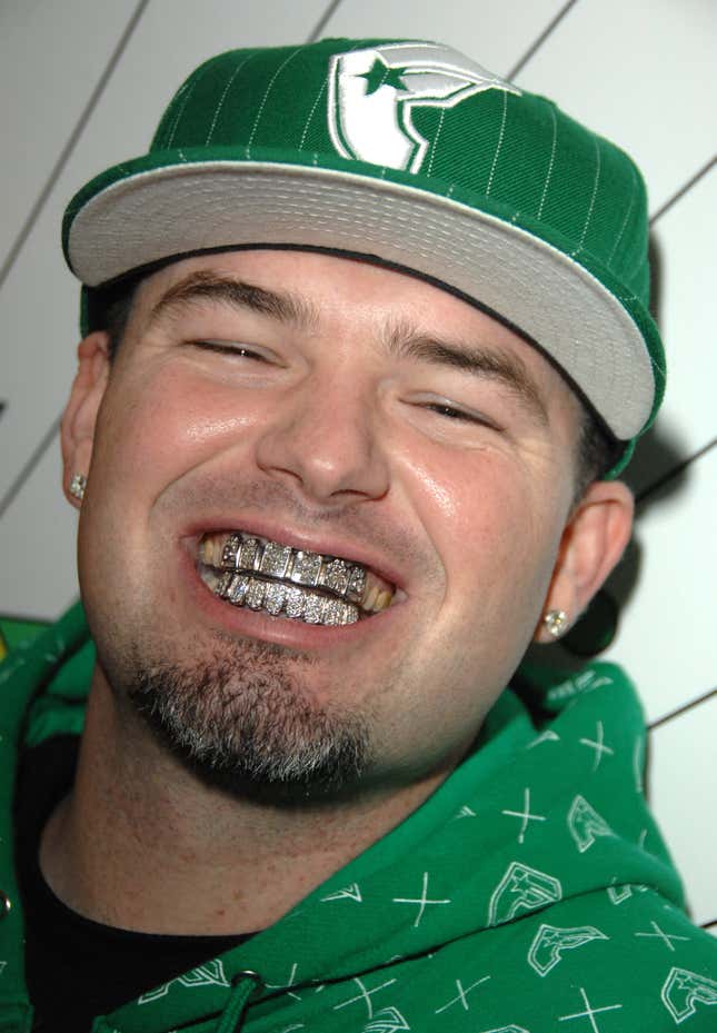 Paul Wall during Brooke Hogan, Paul Wall and My Chemical Romance Visit MTV’s “TRL” - October 24, 2006 at MTV Studios in New York City, New York, United States. 