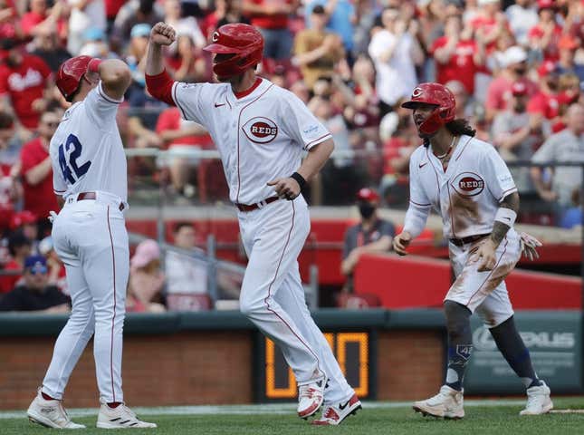 Reactions: Jonathan India gets first MLB hit in Reds' Opening Day game