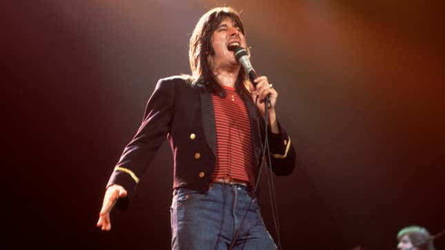 Woman scammed by Steve Perry impersonator