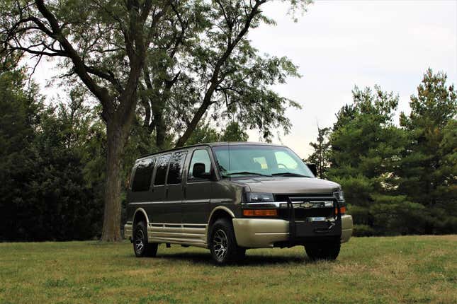 2004 chevy clearance conversion van