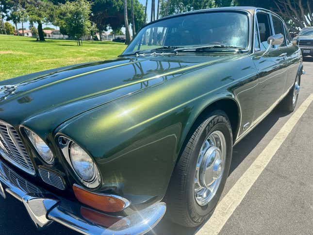 Image for article titled At $11,900, Is This SBC-Powered 1970 Jaguar XJ6 A Class Act?