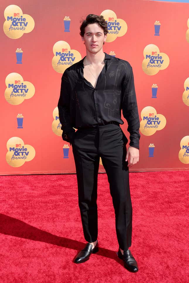 Image for article titled The 2022 MTV Movie and TV Awards: All the Piping Hot Looks and No Piping Hot Tea