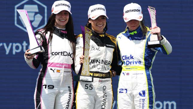 From left to right: Marta Garcia, Jamie Chadwick, and Jess Hawkins