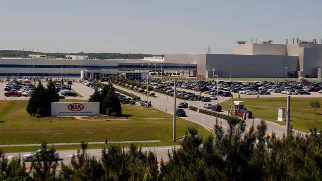 Image for article titled Lawsuit Alleges Kia Misled Mexican Engineers in Hirings