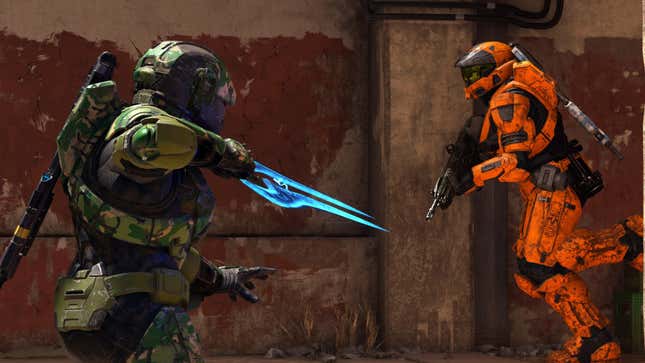 A screenshot from Halo Infinite of one energy-sword-equipped Spartan about to cut up another, unsuspecting rifle-doned Spartan.