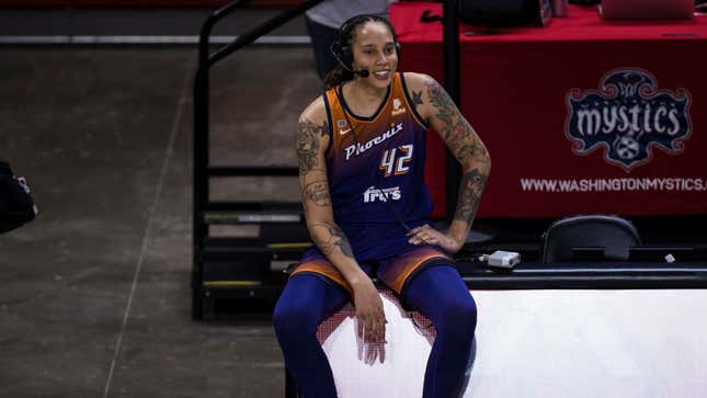 Image for article titled Brittney Griner Speaks Out in Gratitude: 'President Biden, You Brought Me Home'