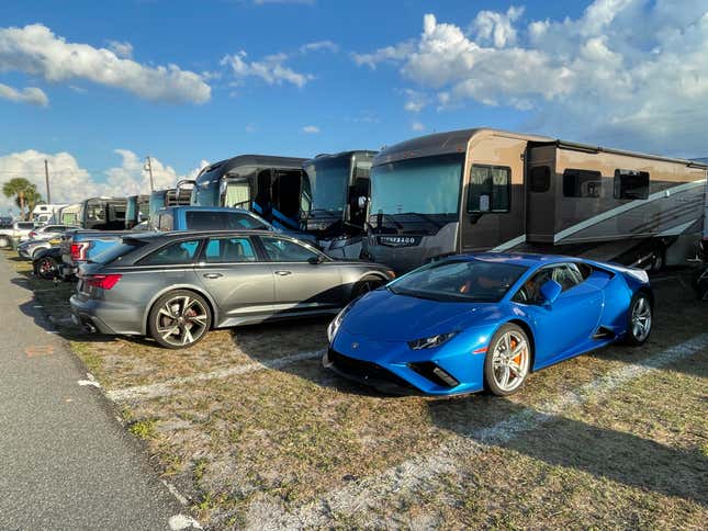 Image for article titled Here Are All The Cars I Found At The 12 Hours Of Sebring