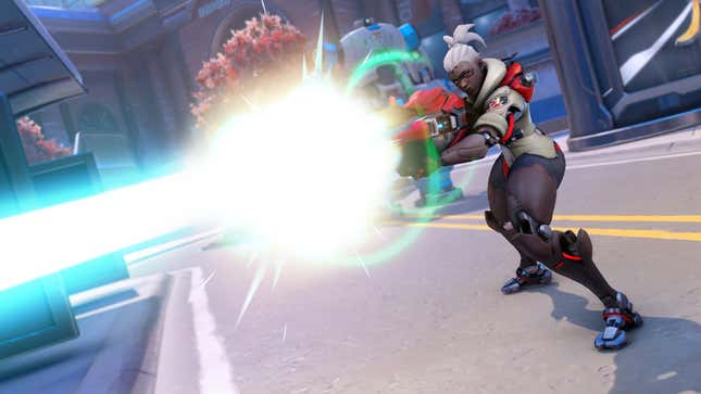 Sojourn, Overwatch 2's newest damage hero, is out here firing her gun at anyone and everyone in her sights.