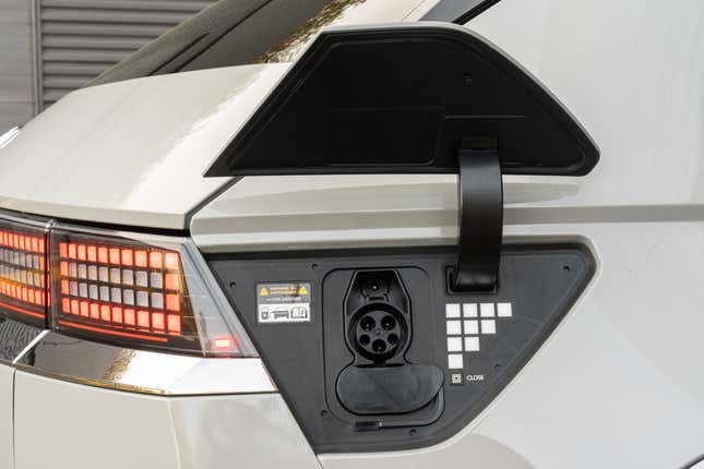 Image for article titled The Hyundai Ioniq 5 Is An All-Electric Car That Might Also Be Good For America