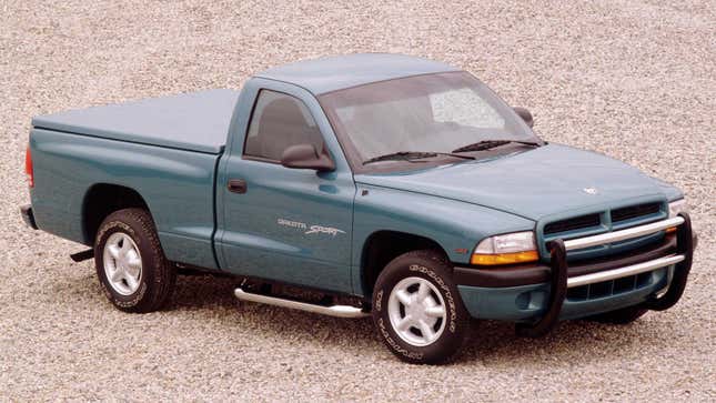 Ein Foto eines blauen Dodge Dakota Pickup-Trucks. 