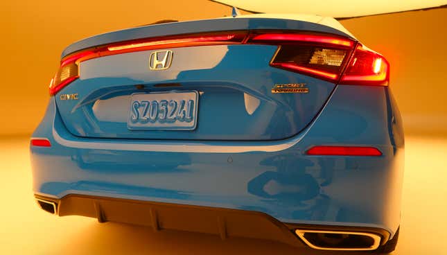 Image for article titled This Is The 2022 Honda Civic Hatchback And Yes It Comes With A Stick Shift