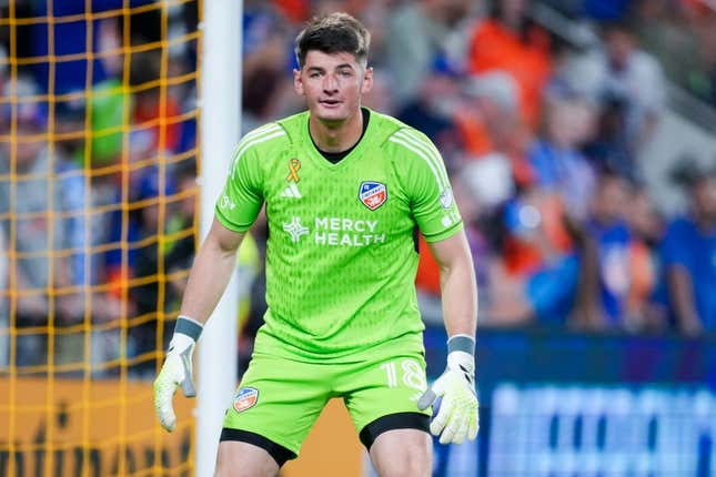 FCC clinches Supporters' Shield with 3-2 win over Toronto