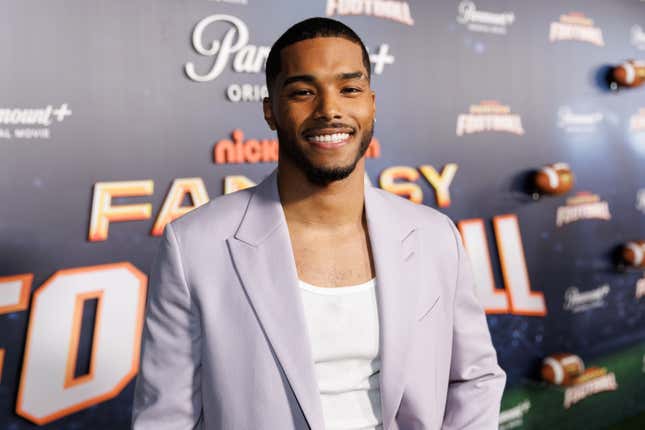 Rome Flynn arrives at the “Fantasy Football” Premiere &amp; Event at Paramount Studios, Sherry Lansing Theatre on November 17, 2022 in Los Angeles, California.