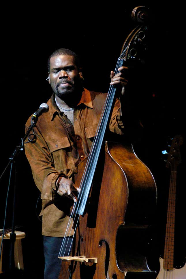 Bassist Leonard “Hub” Hubbard of The Roots performs during a benefit concert for Hurricane Katrina relief at the Kimmel Center September 16, 2005 in Philadelphia, Pennsylvania.