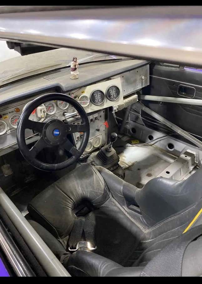 Image de l'article intitulé Volvo 124e, Nissan Cefiro Autech, Chevrolet Corvette Sportwagon&amp;#xa0;: Les voitures les plus dopest que j’ai trouvées à vendre en ligne