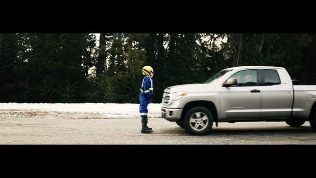 Image for article titled This Is Why Tall Hoods And Big Grilles Kill Pedestrians And Cyclists