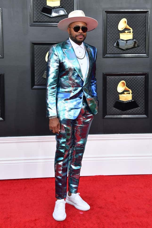 Image for article titled Grammys 2022: Red Carpet Looks