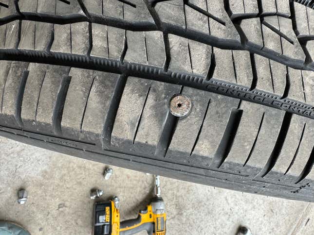 Image for article titled Everything You Need To Know About Fixing A Flat Tire