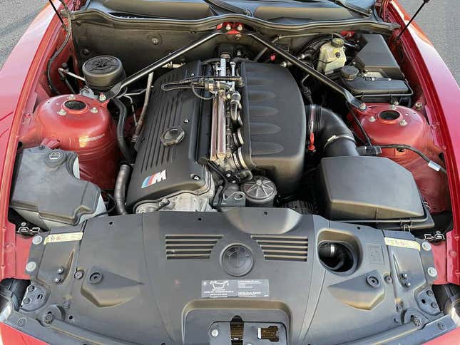 Image for article titled At $16,000, Is This 2006 BMW Z4 M Roadster A Screamin’ Deal?