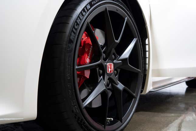 Image for article titled The New 2023 Honda Civic Type R From Every Angle