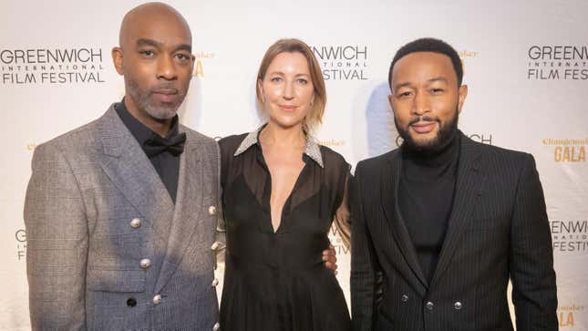 Mike Jackson, Ty Stiklorius und John Legend nehmen an der Changemaker Gala 2023 des Greenwich International Film Festivals am 9. November 2023 im L’Escale in Greenwich, Connecticut teil. 