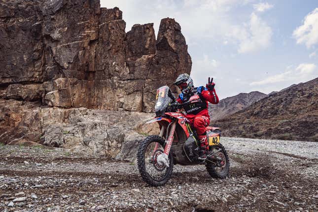 Image for article titled The Harrowing Beauty of the 2023 Dakar Rally