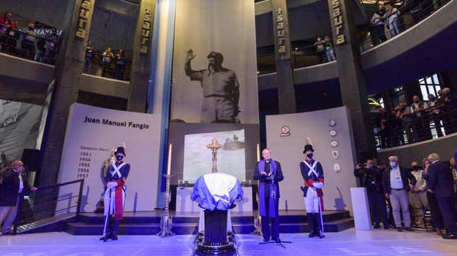 Image for article titled Juan Manuel Fangio&#39;s Remains Moved To Museum