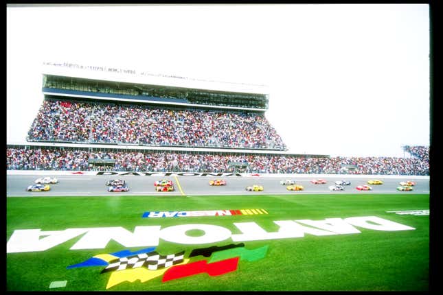 Image for article titled This Is How To Watch NASCAR&#39;s Iconic Daytona 500 This Weekend