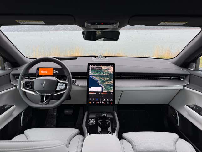 Dashboard and front cabin of a grey Polestar 3