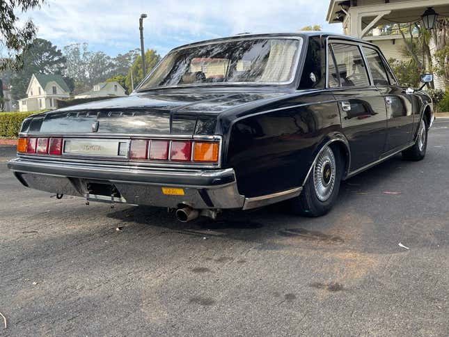 Image for article titled At $7,500, Is This 1990 Toyota Century a Once in a Lifetime Deal?