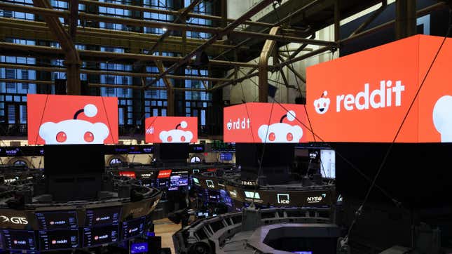 Das Reddit-Logo an der New Yorker Börse