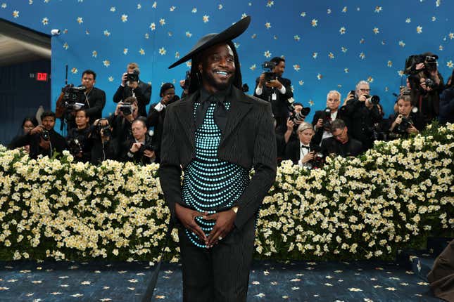 NEW YORK, NEW YORK - MAY 05: Shaboozey attends the 2025 Met Gala Celebrating “Superfine: Tailoring Black Style” at Metropolitan Museum of Art on May 05, 2025 in New York City.
