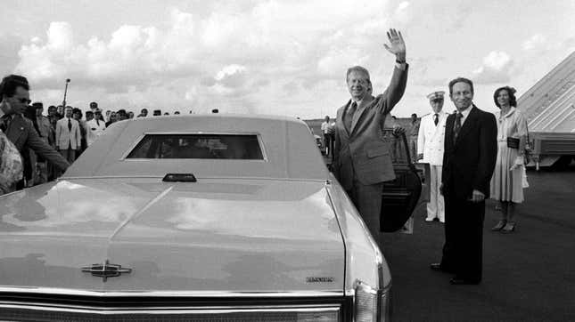 FRGipfel von Guadeloupe in Frankreich im Januar 1979 – Jimmy Carter auf dem Westgipfel von Guadeloupe.