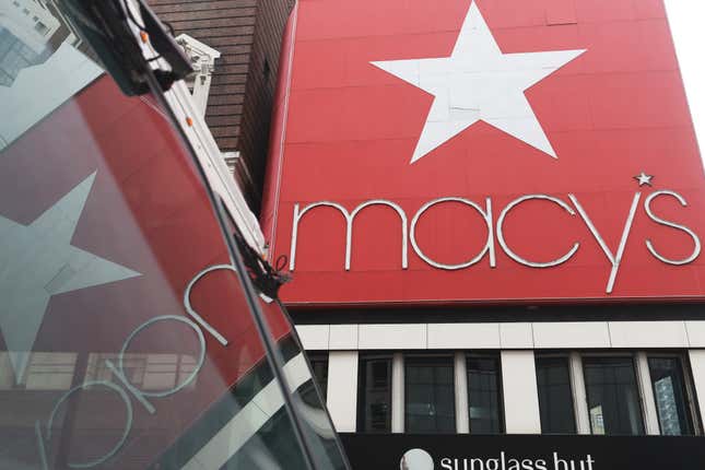 Image for article titled Macy's beats on earnings but cuts 2025 guidance because of tariffs