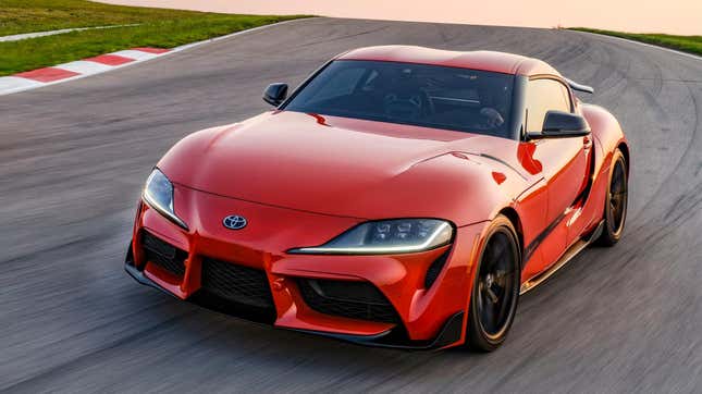 Une Toyota GR Supra 2024 orange