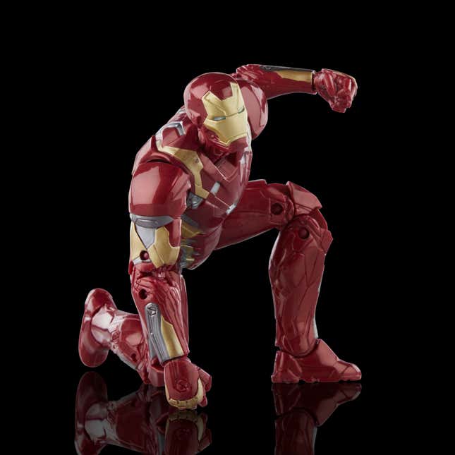 Image for article titled Hasbro Assembles 8 New Marvel Legends Figures Inspired by the Infinity Saga