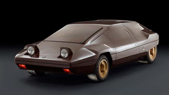 Rear 3/4 view of the brown Lancia Sibilo concept