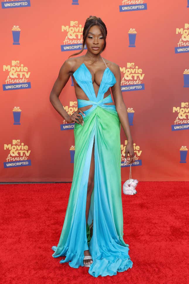 Image for article titled The 2022 MTV Movie and TV Awards: All the Piping Hot Looks and No Piping Hot Tea