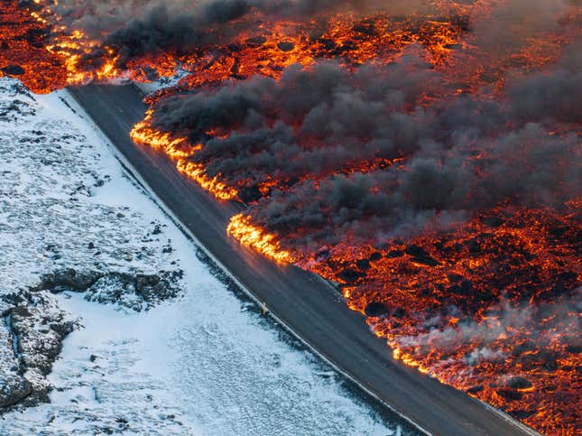 Image for article titled Dramatic Iceland Eruption Photos Show Lava Spreading Across Pristine Snow