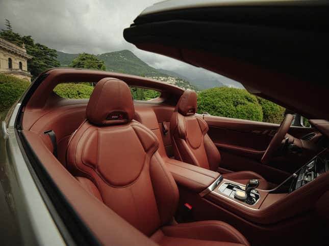 Front seats of the BMW Concept Skytop