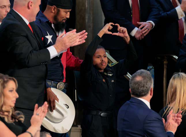 Image for article titled Trump Honors 13-Year-Old Black Brain Cancer Survivor During Address, and Social Media is Very Divided