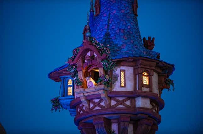 Rapunzel’s Lantern Festival at Tokyo Disney Fantasy Springs