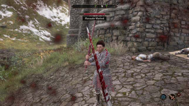 Der Protagonist kämpft in Oblivion Remastered in der Nähe von Battlehorn Castle gegen einen Marauder Warlord.