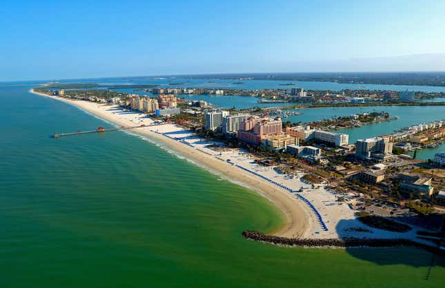 Image for article titled 5 hot Memorial Day travel destinations, according to Kayak — and 5 quickly getting cheaper