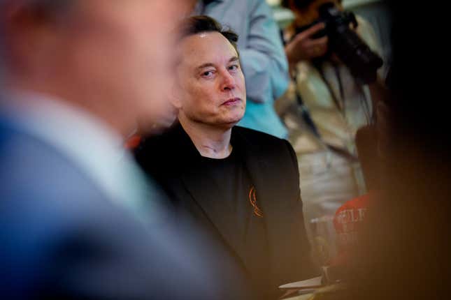 Image for article titled Tesla's board sent Elon Musk a 'warning shot,' analyst says