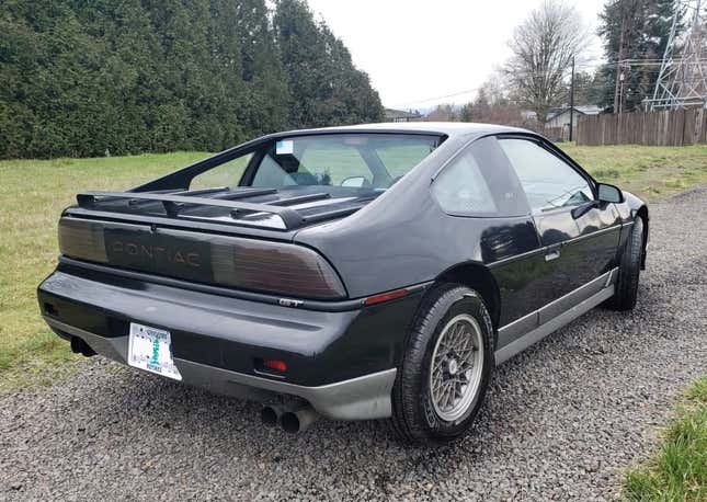 Image for article titled At $4,000, Does This 1986 Pontiac Fiero GT Light Your Fire?