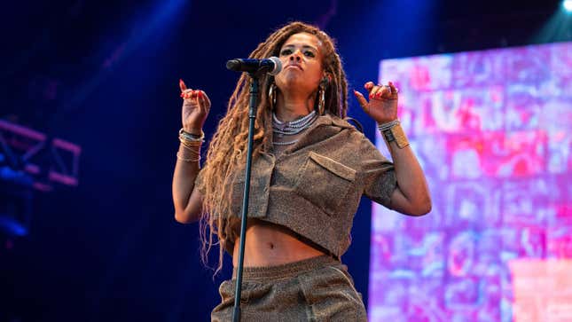 Image for article titled Kelis Addresses Bill Murray Rumor: ‘Everyone’s Dumb…We Are Both Blessed, Rich, and Happy’