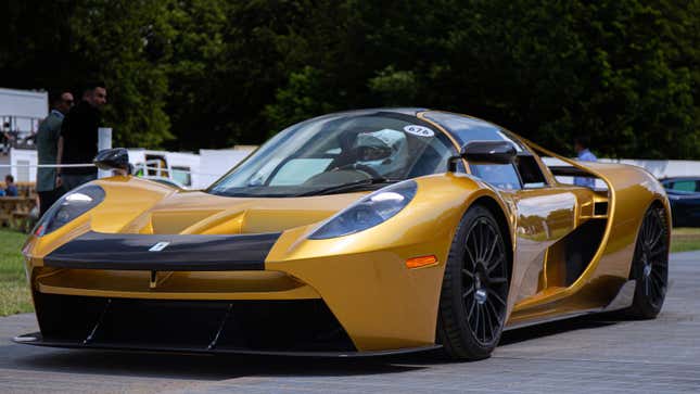 Une photo d'un Glickenhaus SCG 004 à Goodwood. 