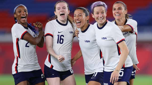 Image for article titled U.S. Soccer Finally Decides Men and Women Players Deserve Equal Pay